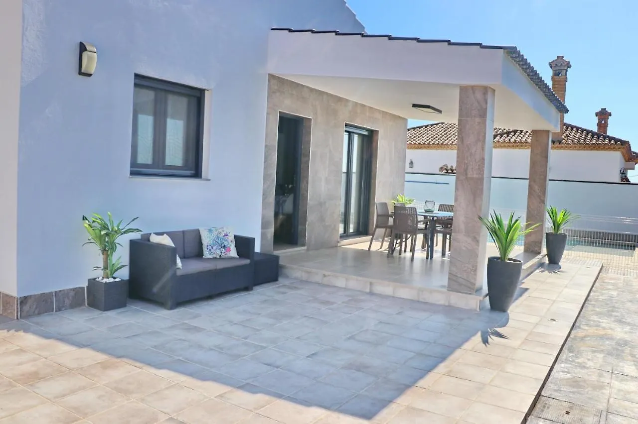 Chalet Moderno Con Pisicina Conil De La Frontera